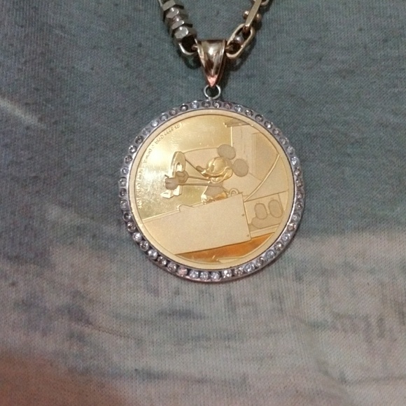 24k gold mickey mouse pendant charm - Picture 4 of 5